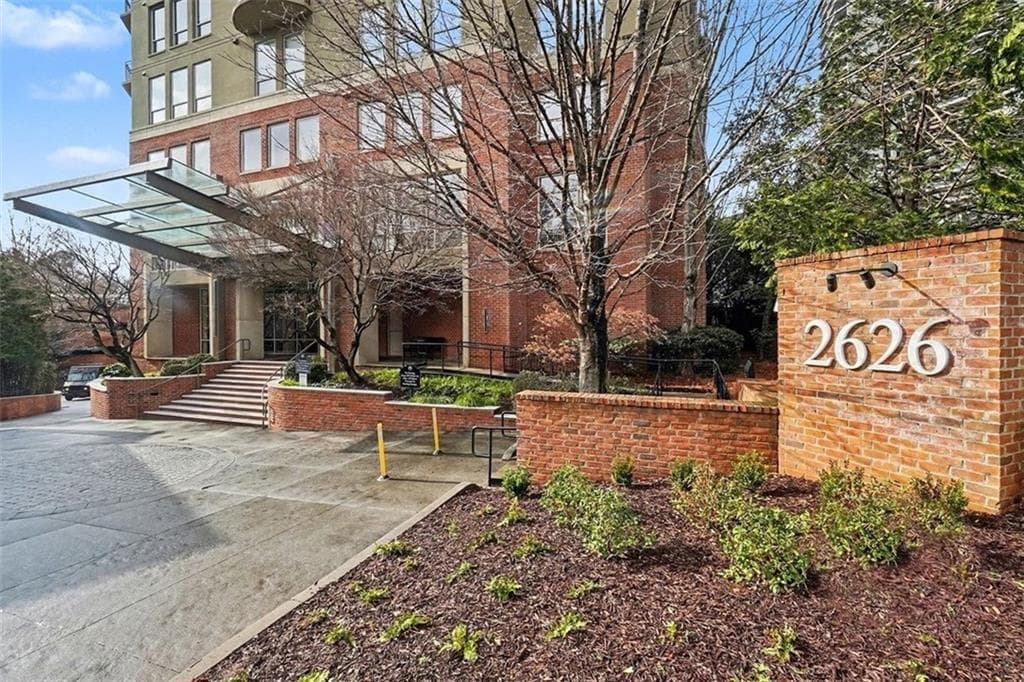 2626 Peachtree Road 901, Atlanta, GA 30305 — most recent listing photo