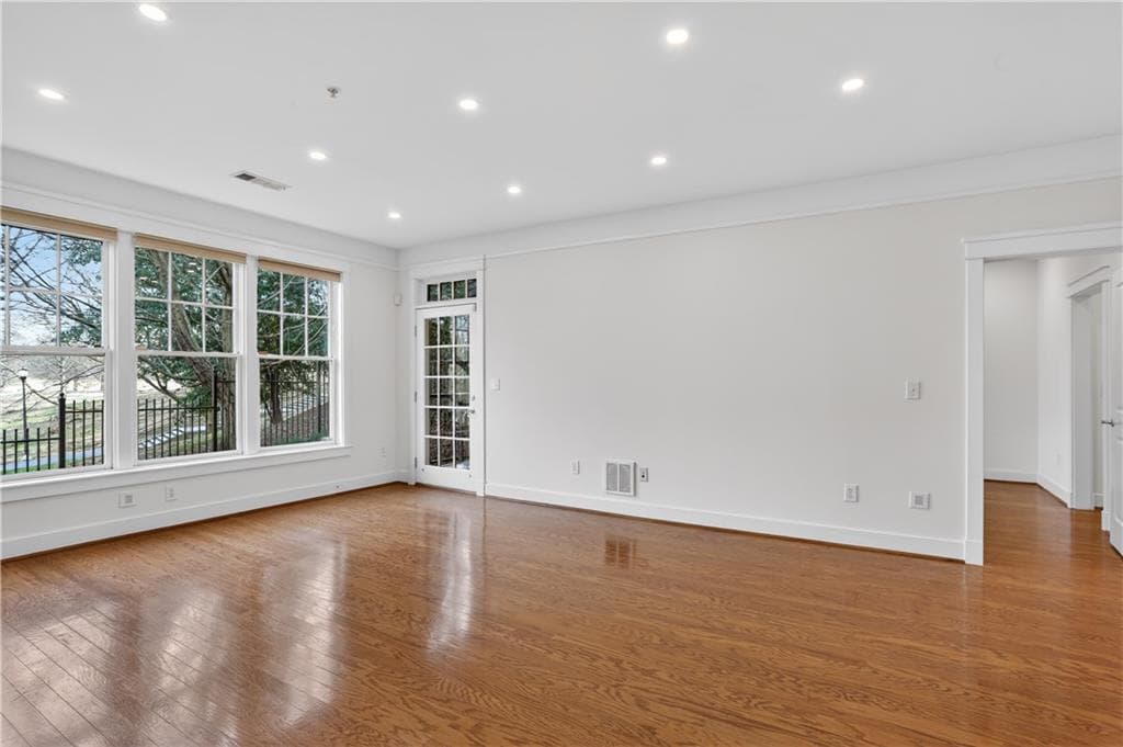 2 bedroom, 2 bathroom, 1,388 sq ft condominium for sale at 273 12th Street 210, Atlanta, GA 30309 — photo 5
