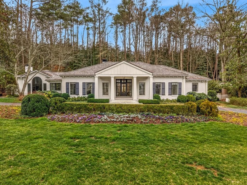 5 bedroom, 7 bathroom, 4,807 sq ft single family residence sold at 328 King Road, Atlanta, GA 30342