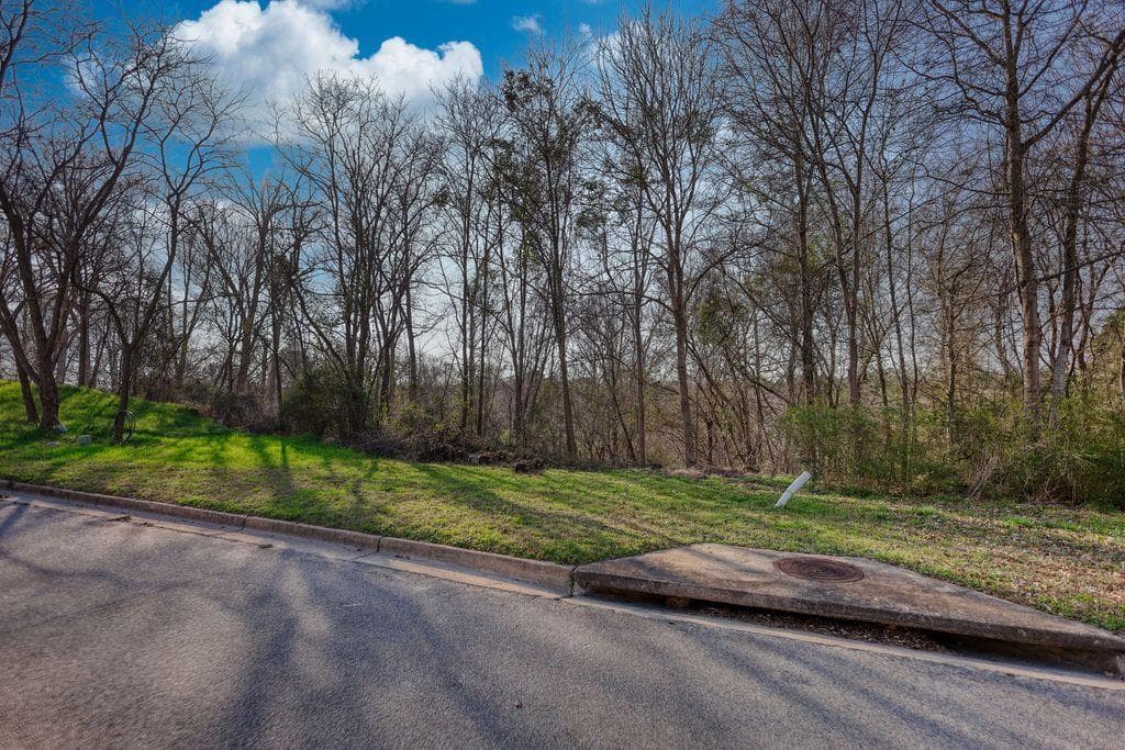 single family residence for sale at 9135 Golfview Lane, Covington, GA 30014 — photo 4