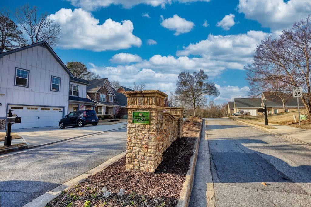 single family residence for sale at 9135 Golfview Lane, Covington, GA 30014 — photo 8