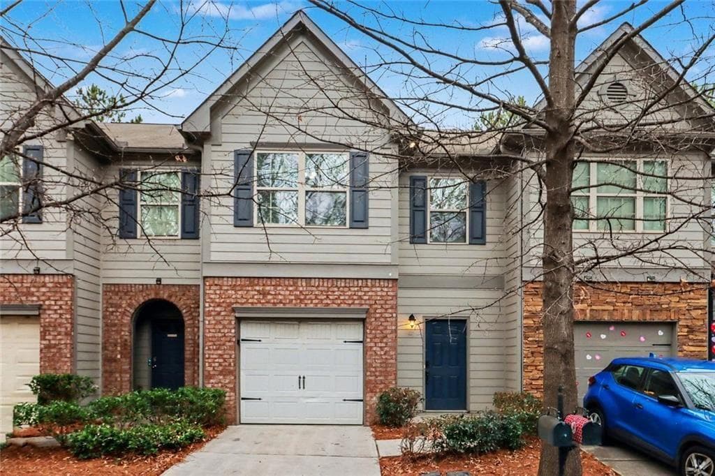 3 bedroom, 3 bathroom, 1,738 sq ft townhouse for sale at 504 Jefferson Chase Street, Atlanta, GA 30354 — photo 2