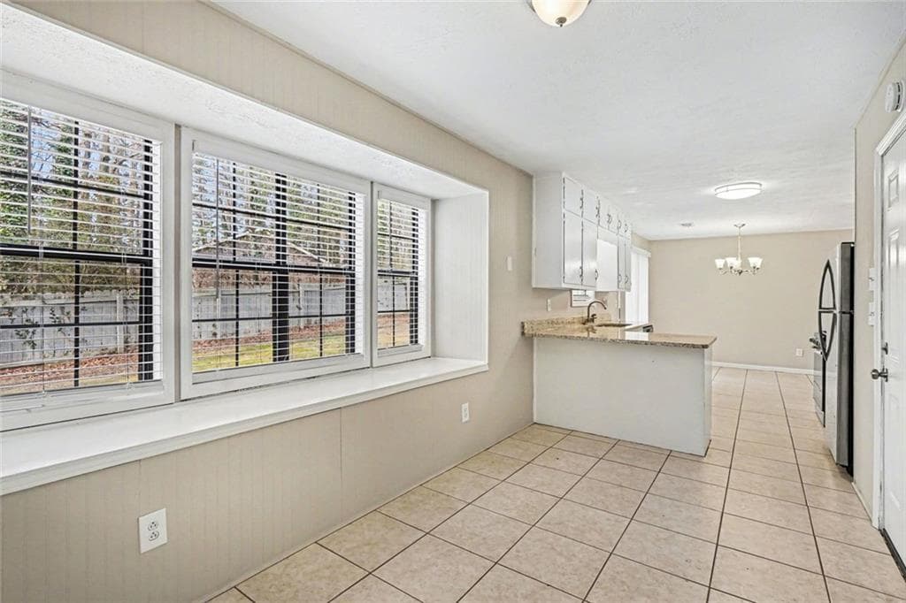 3 bedroom, 2 bathroom, 1,737 sq ft single family residence for sale at 2221 Davis Oaks Court, Stone Mountain, GA 30087 — photo 8