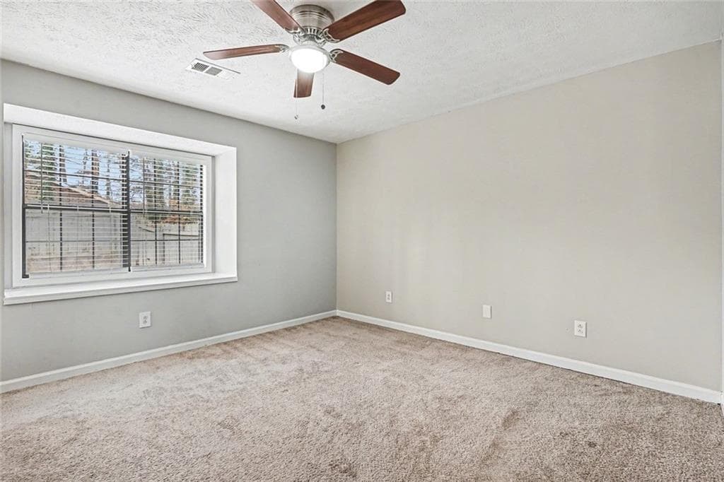 3 bedroom, 2 bathroom, 1,737 sq ft single family residence for sale at 2221 Davis Oaks Court, Stone Mountain, GA 30087 — photo 9