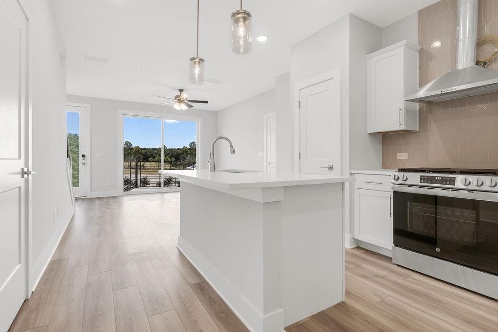 2 bedroom, 3 bathroom, 1,071 sq ft condominium for sale at 754 Urban Grange Way, Suwanee, GA 30024 — photo 9