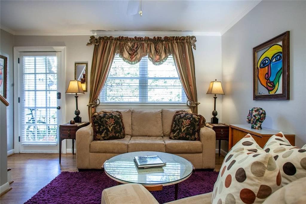 381 10th Street 3, Atlanta, GA 30309 — most recent listing photo