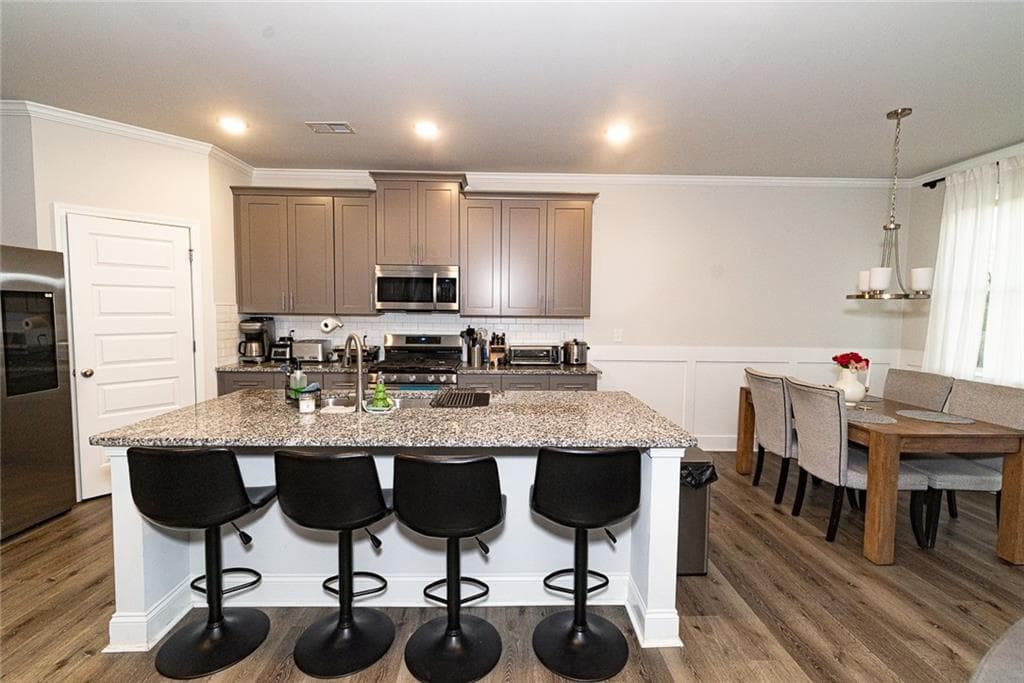 5 bedroom, 3 bathroom, 2,551 sq ft single family residence for sale at 1112 Sunny Valley Lane, Braselton, GA 30517 — photo 8