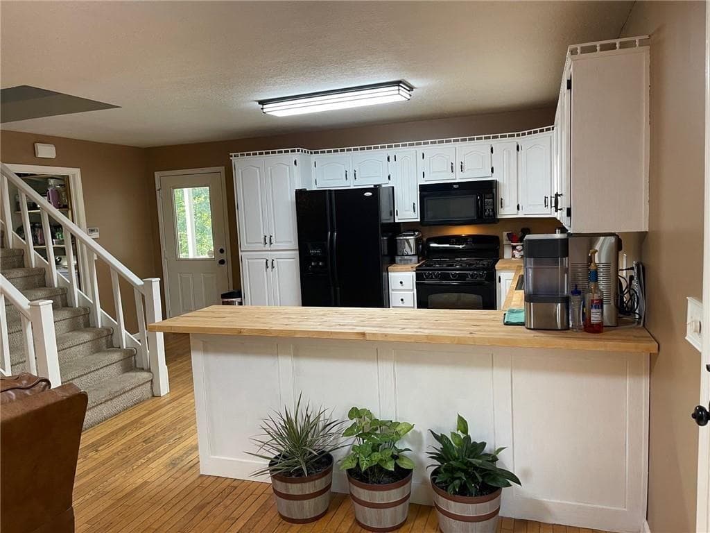 3 bedroom, 2 bathroom, 1,824 sq ft single family residence for sale at 542 Sharp Top Circle, Blairsville, GA 30512 — photo 9