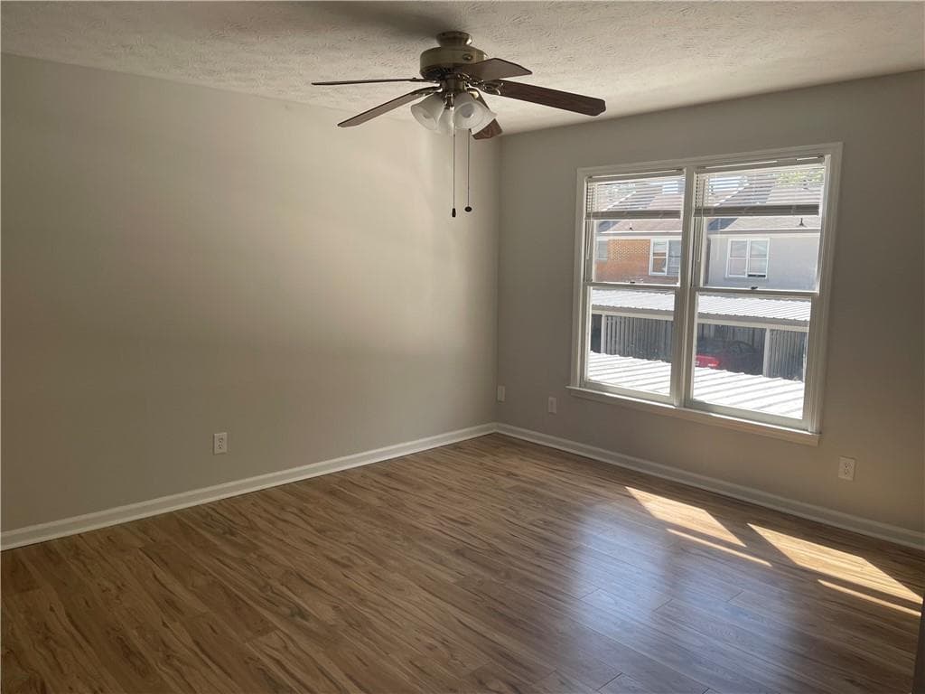 2 bedroom, 3 bathroom, 1,280 sq ft townhouse for sale at 4125 Quincey Lane, Duluth, GA 30096 — photo 9