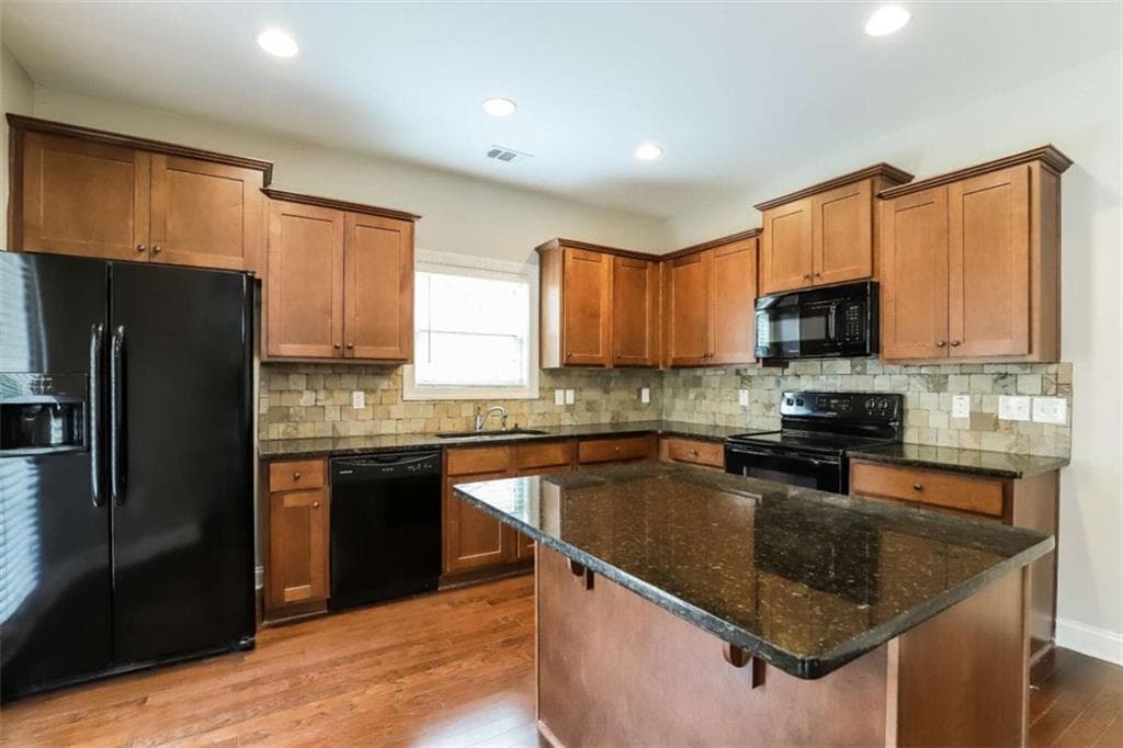 3 bedroom, 3 bathroom, 2,500 sq ft single family residence for sale at 534 Amaranth Trail, Hoschton, GA 30548 — photo 7