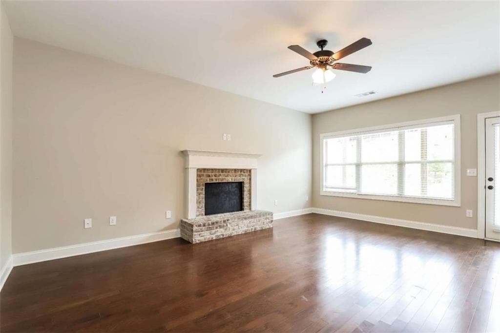 3 bedroom, 3 bathroom, 2,500 sq ft single family residence for sale at 534 Amaranth Trail, Hoschton, GA 30548 — photo 9