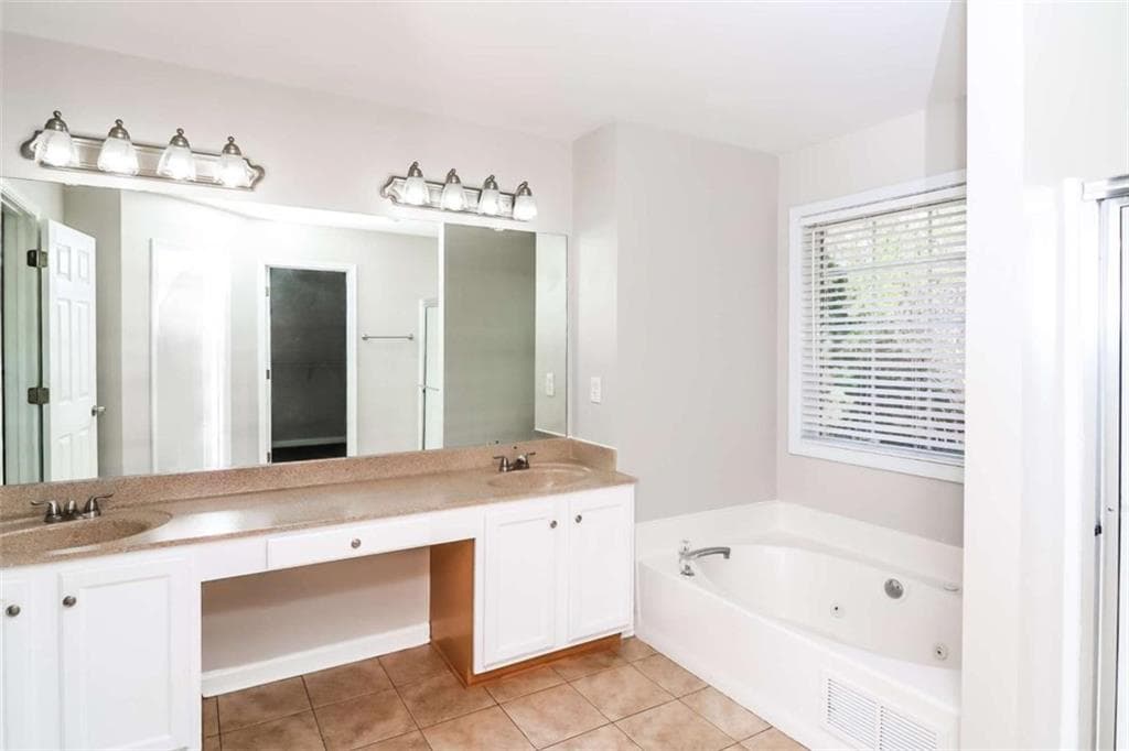 5 bedroom, 5 bathroom, 3,282 sq ft single family residence for sale at 434 Hunt Creek Drive, Acworth, GA 30101 — photo 5