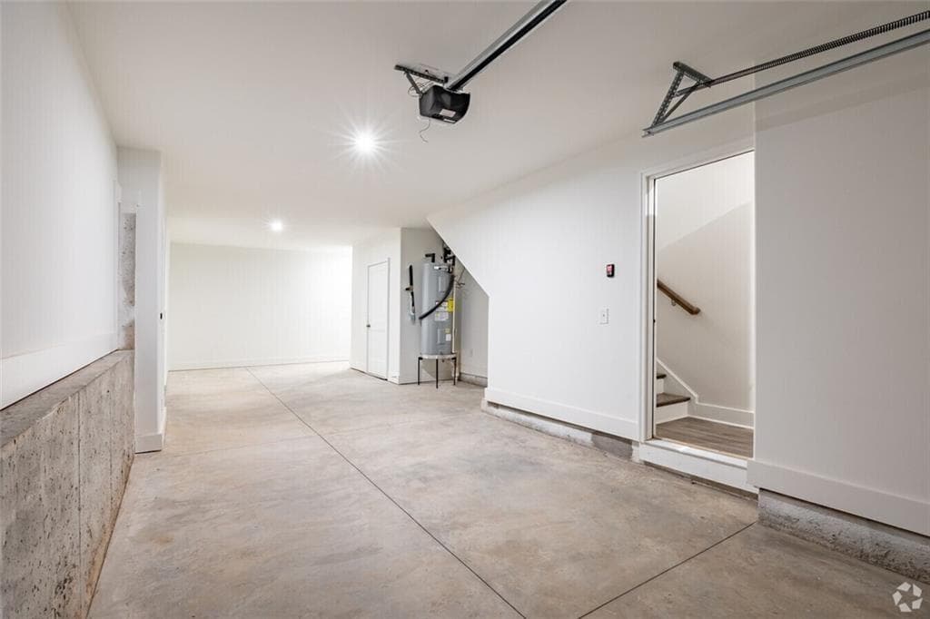 3 bedroom, 3 bathroom, 1,362 sq ft townhouse for rent at 776 Metropolitan Parkway 3A, Atlanta, GA 30310 for $2,376 a month — photo 4