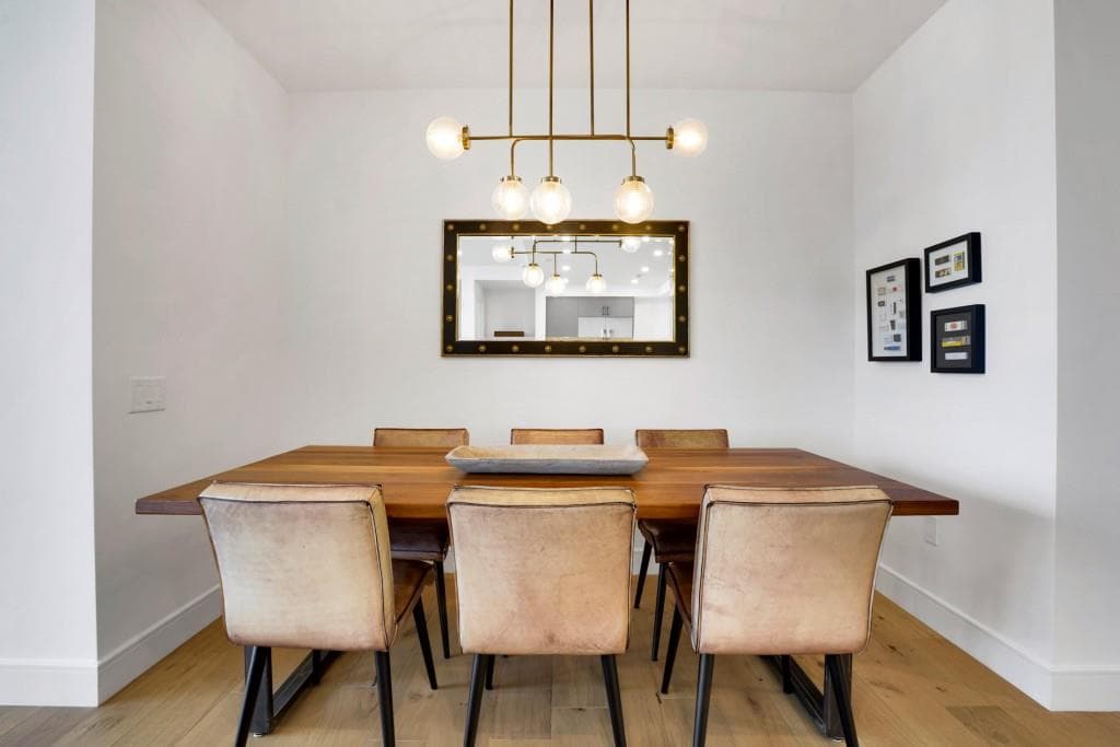 2 bedroom, 3 bathroom, 1,470 sq ft condominium for sale at 2425 Peachtree Road 803, Atlanta, GA 30305 — photo 8