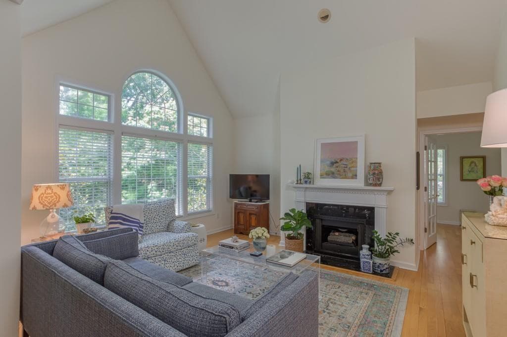 3636 Habersham Road 2307, Atlanta, GA 30305 — most recent listing photo