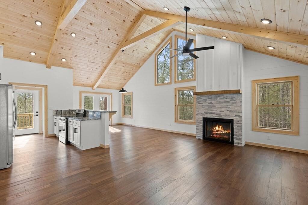 3 bedroom, 2 bathroom, 1,524 sq ft single family residence under contract at 150 Williams Branch Drive, Morganton, GA 30560 — photo 10