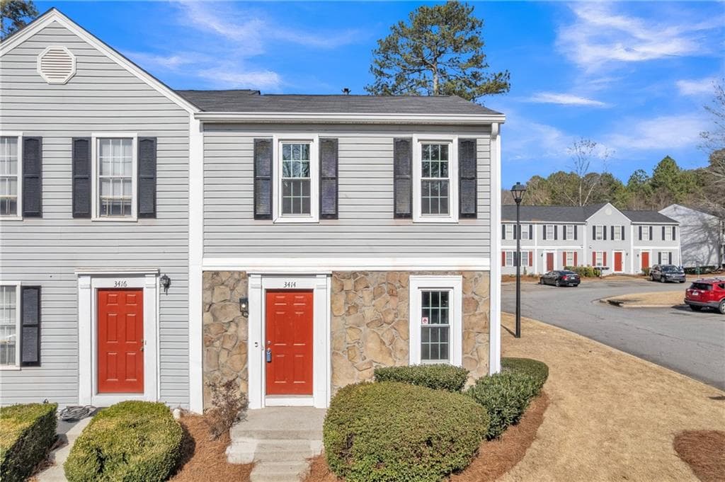 1 bedroom, 2 bathroom, 1,152 sq ft townhouse sold at 3414 Bayshore Drive, Atlanta, GA 30340