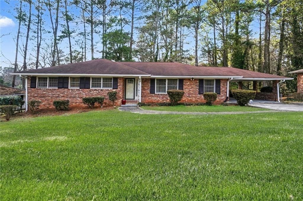 3 bedroom, 3 bathroom, 1,733 sq ft single family residence sold at 3281 Annelaine Drive, Atlanta, GA 30311