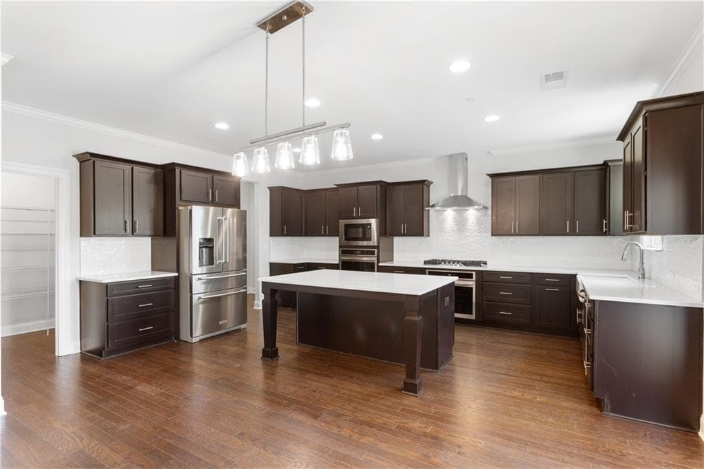4 bedroom, 3 bathroom, 3,136 sq ft single family residence under contract at 6905 Lancaster Circle, Cumming, GA 30040 — photo 7