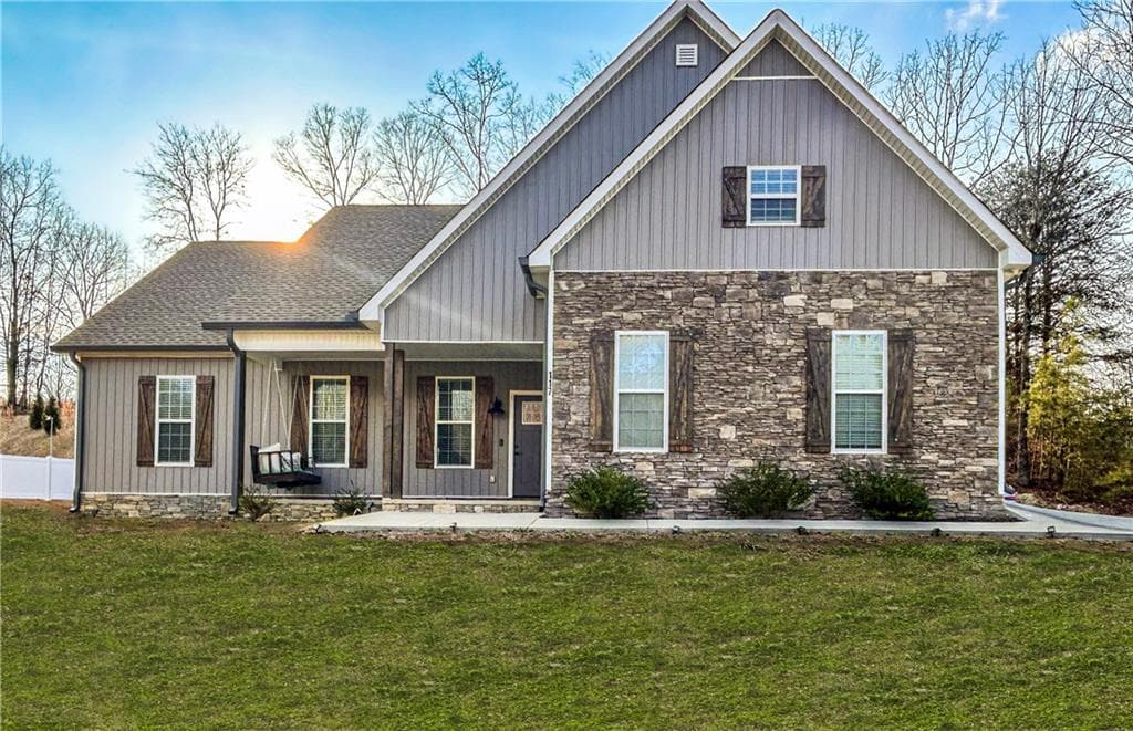 117 Savannah Street, Calhoun, GA 30701 — most recent listing photo