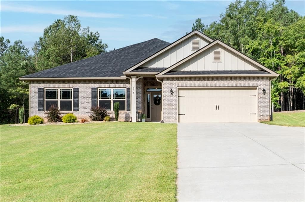 4 bedroom, 3 bathroom, 2,391 sq ft single family residence for sale at 104 Eagle Heights Drive, Maysville, GA 30558