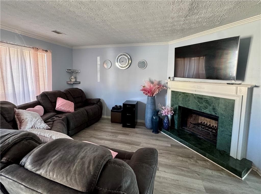 2 bedroom, 3 bathroom, 1,160 sq ft townhouse for sale at 3135 Shadow Walk Lane, Tucker, GA 30084 — photo 2
