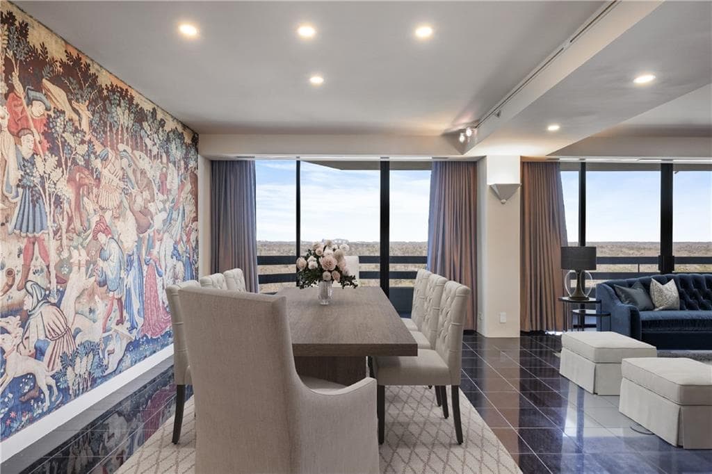 3 bedroom, 4 bathroom, 4,258 sq ft condominium under contract at 2660 Peachtree Road 26CD, Atlanta, GA 30305 — photo 5