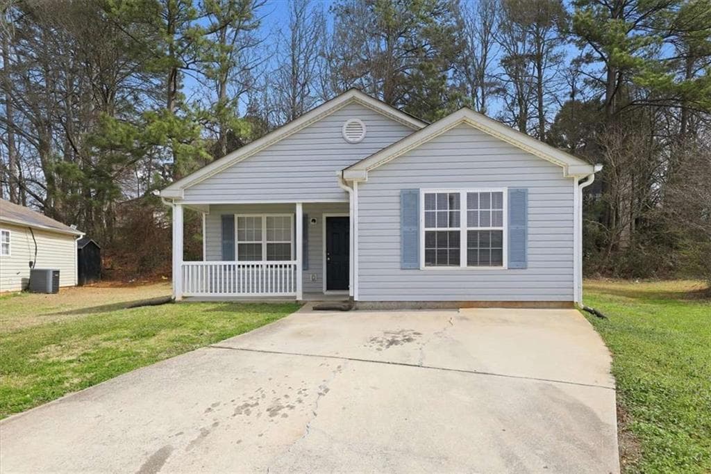 1626 Hallmark Hills Dr, Griffin, GA 30223 — most recent listing photo