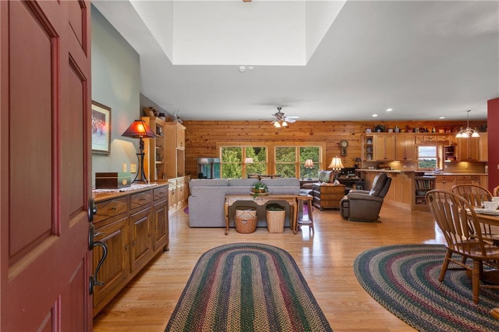 5 bedroom, 6 bathroom, 7,640 sq ft single family residence for sale at 729 Huckleberry Way, Jasper, GA 30143 — photo 2