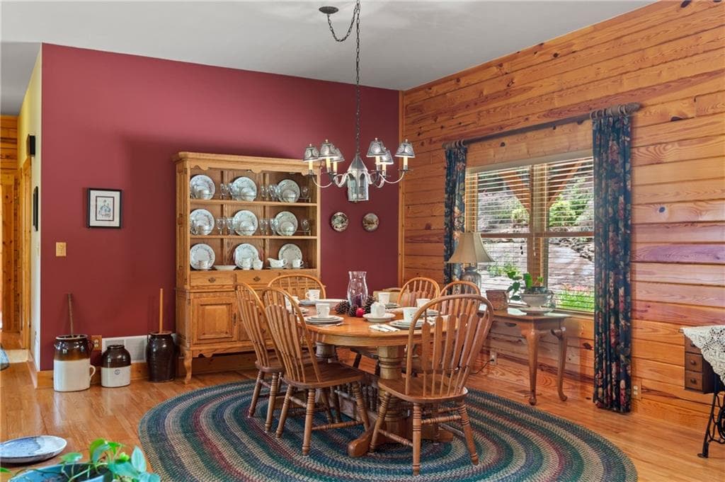 5 bedroom, 6 bathroom, 7,640 sq ft single family residence for sale at 729 Huckleberry Way, Jasper, GA 30143 — photo 5
