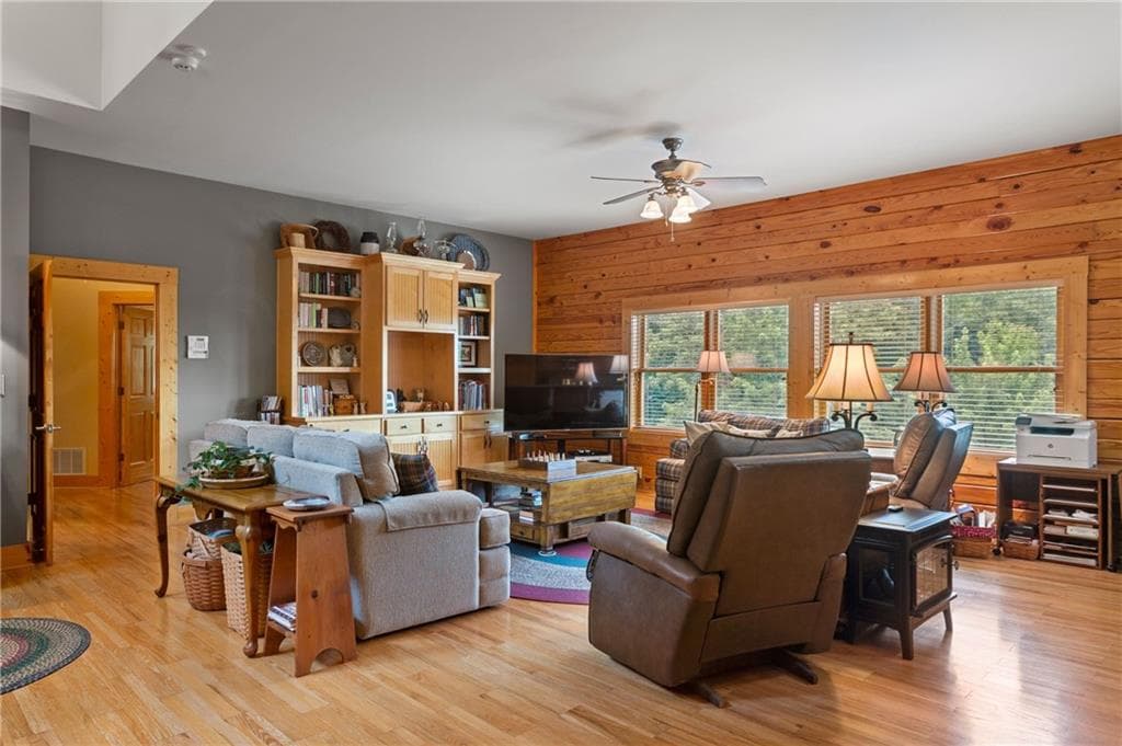 5 bedroom, 6 bathroom, 7,640 sq ft single family residence for sale at 729 Huckleberry Way, Jasper, GA 30143 — photo 8