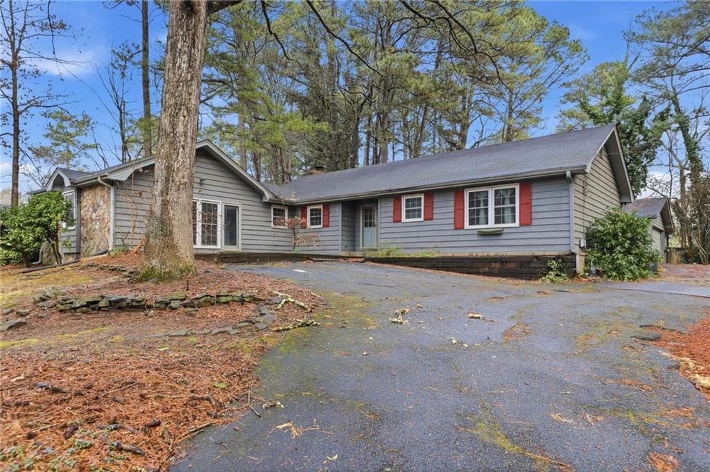 1984 Windburn Court, Snellville, GA 30078 — most recent listing photo