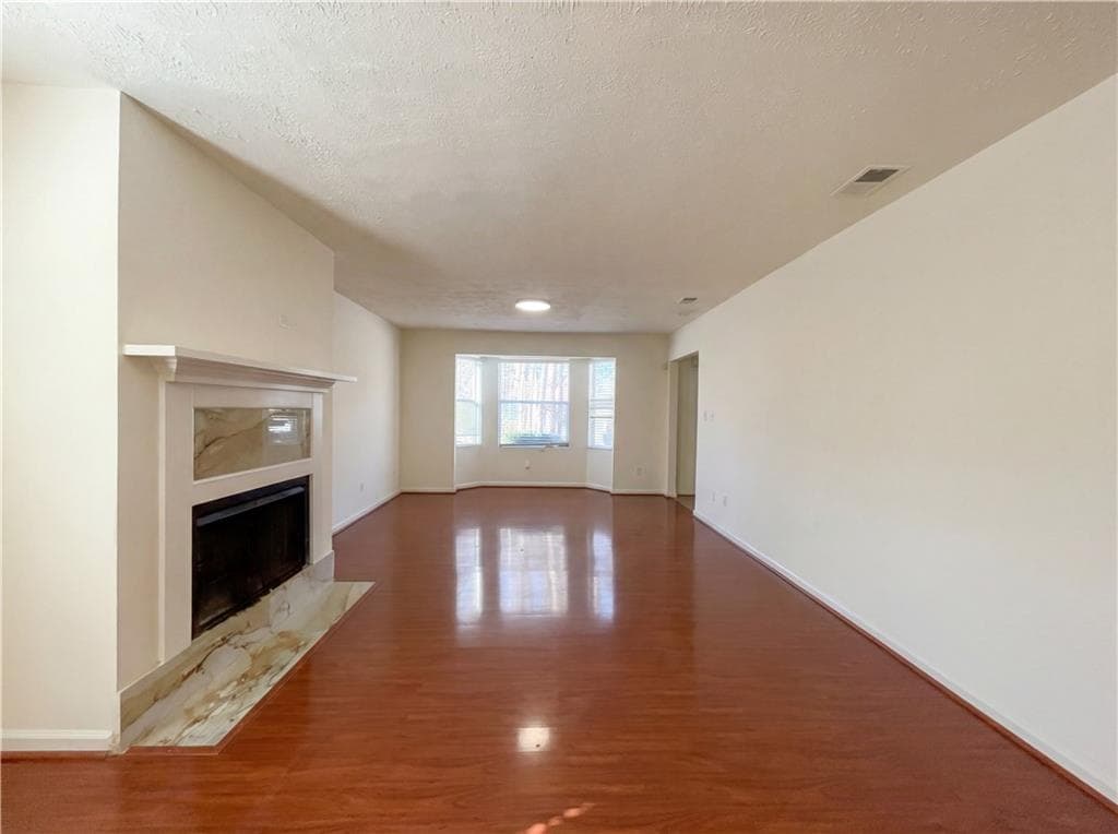 4 bedroom, 4 bathroom, 1,959 sq ft single family residence for sale at 5328 Ridge Forest Drive, Stone Mountain, GA 30083 — photo 8