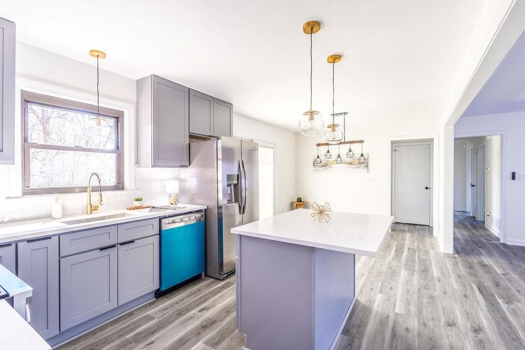 3253 Shadowridge Drive, Marietta, GA 30008 — most recent listing photo