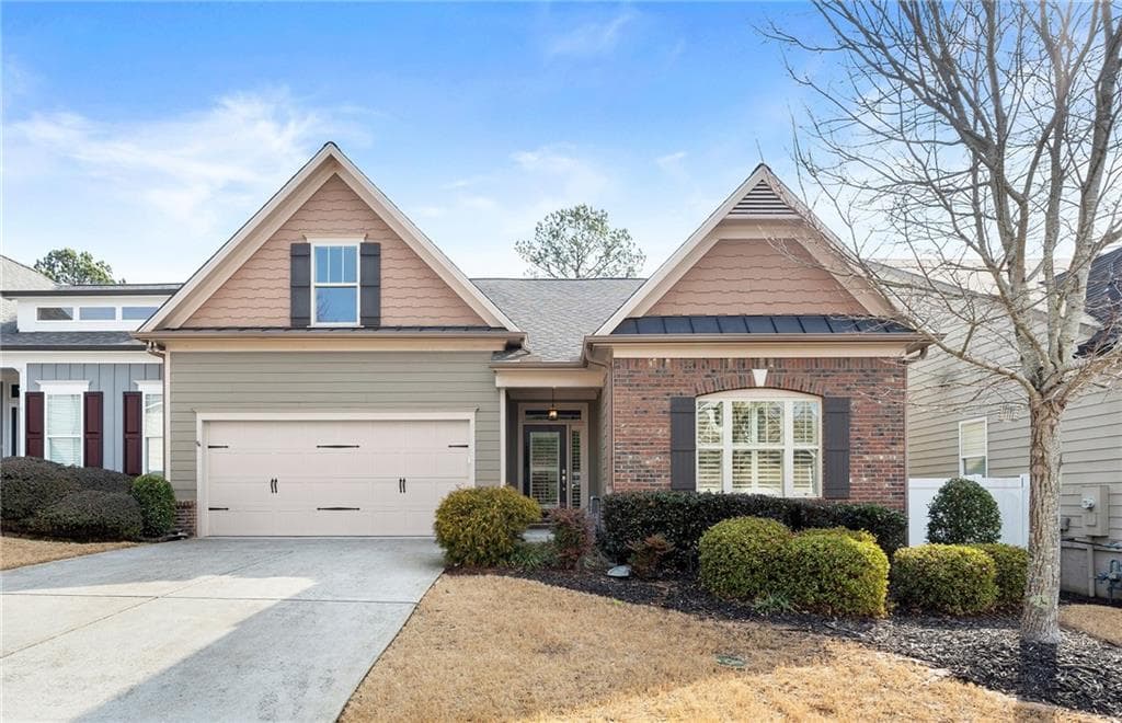 4 bedroom, 3 bathroom, 2,450 sq ft townhouse under contract at 117 Heritage Pointe, Woodstock, GA 30189 — photo 2