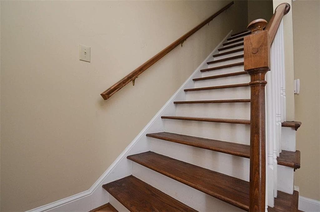 3 bedroom, 4 bathroom, 2,982 sq ft condominium under contract at 304 Wood Lake Drive, Athens, GA 30606 — photo 6