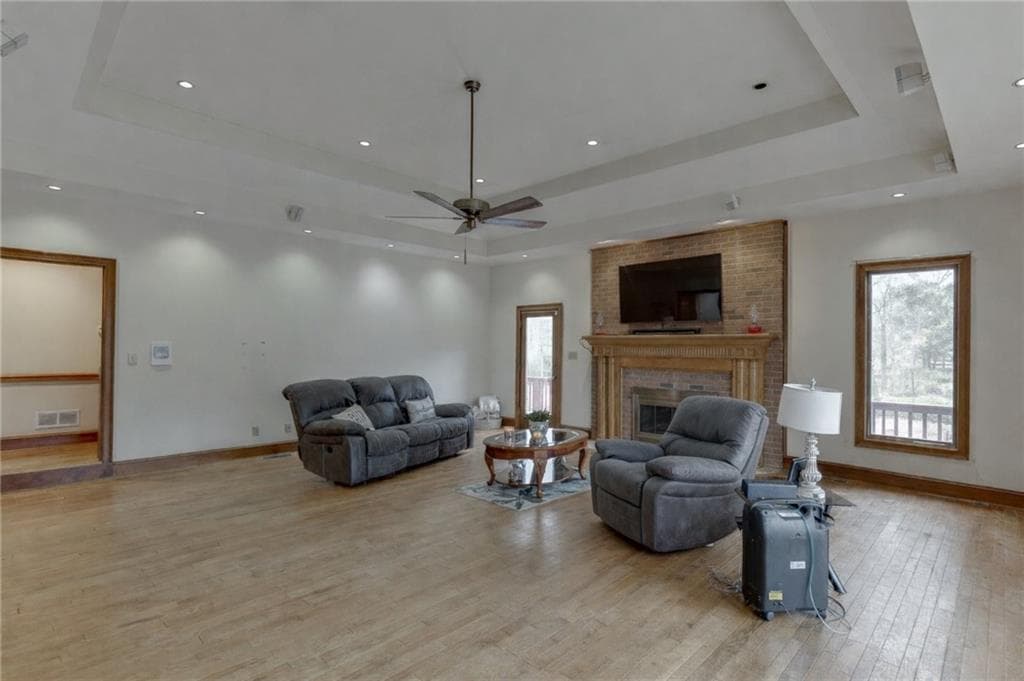 4 bedroom, 4 bathroom, 5,183 sq ft single family residence for sale at 525 Cooper Road, Loganville, GA 30052 — photo 7