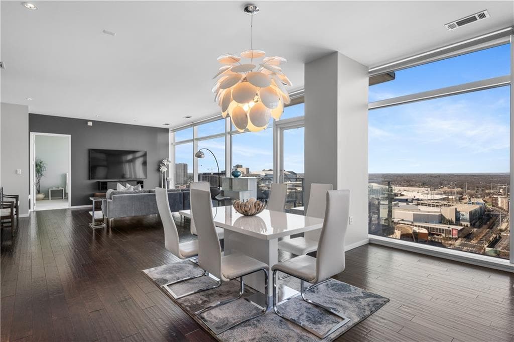 2 bedroom, 3 bathroom, 1,839 sq ft condominium under contract at 45 Ivan Allen Jr Boulevard 2603, Atlanta, GA 30308 — photo 8