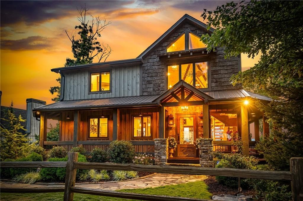 520 Overlook Drive, Blue Ridge, GA 30513 — most recent listing photo