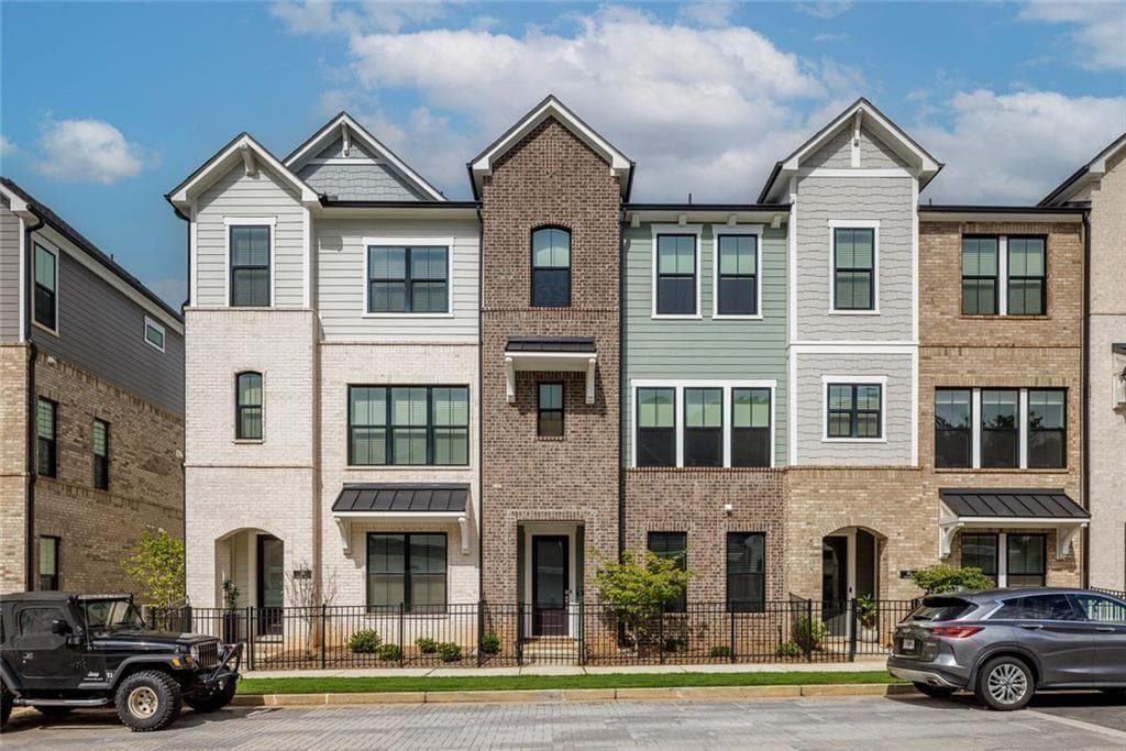 355 Walker Avenue, Roswell, GA 30076 — most recent listing photo