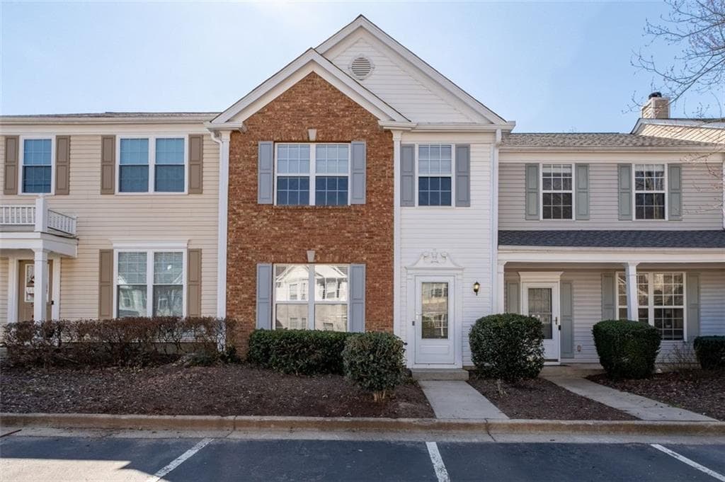 3 bedroom, 3 bathroom, 1,428 sq ft townhouse sold at 5764 Reps Trace, Norcross, GA 30071