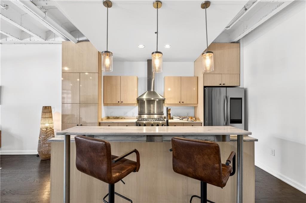 2 bedroom, 2 bathroom, 1,605 sq ft condominium sold at 805 Peachtree Street 202, Atlanta, GA 30308