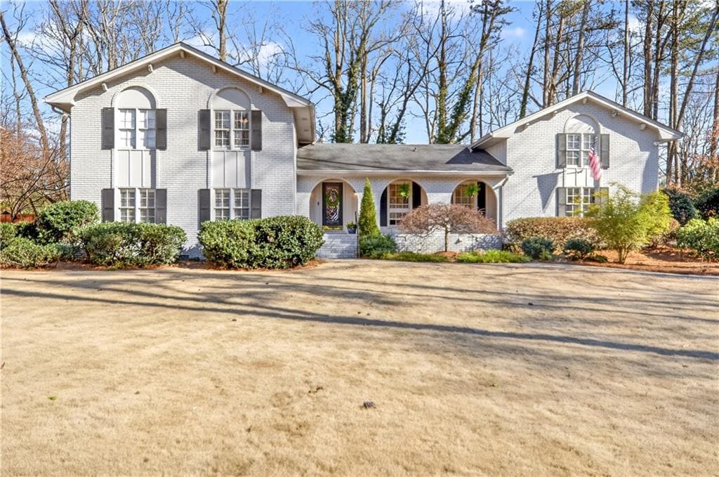 4 bedroom, 3 bathroom, 3,779 sq ft single family residence sold at 4979 Vernon Oaks Drive, Atlanta, GA 30338