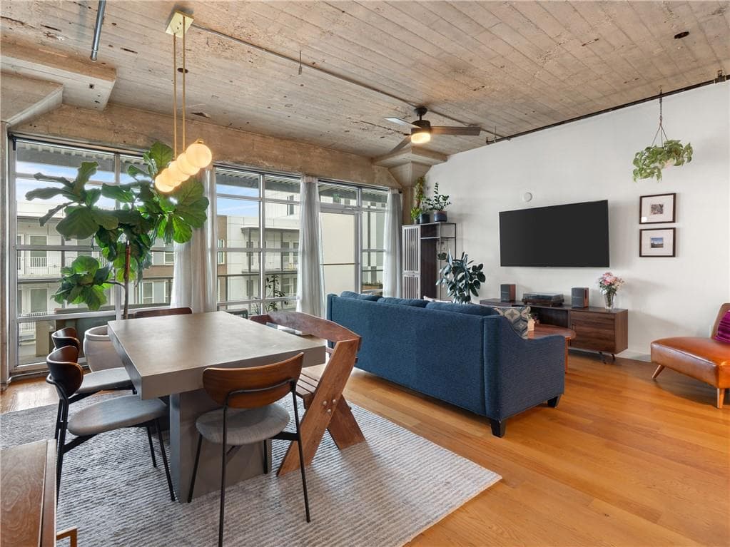 2 bedroom, 2 bathroom, 1,338 sq ft condominium sold at 890 Memorial Drive 206, Atlanta, GA 30316