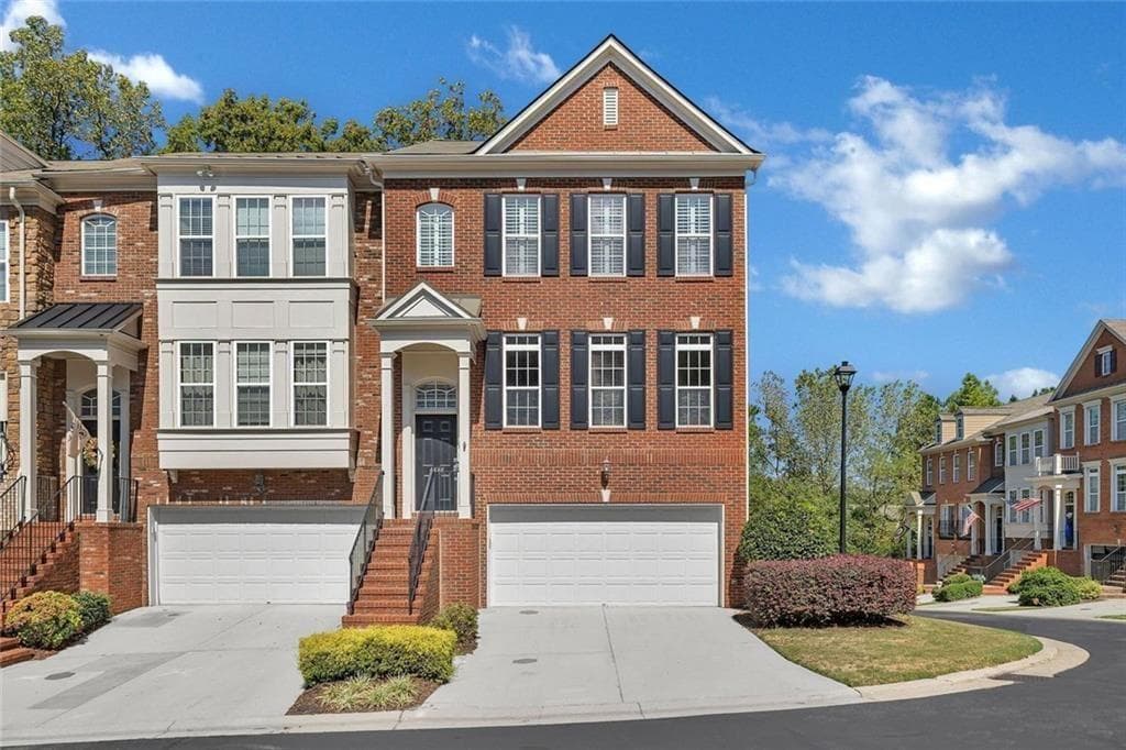 3 bedroom, 4 bathroom, 2,352 sq ft townhouse sold at 4888 SE Colchester Court 163, Atlanta, GA 30339
