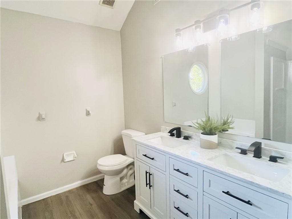 3 bedroom, 3 bathroom, 1,994 sq ft single family residence for sale at 4977 Wynhurst Way, Stone Mountain, GA 30088 — photo 8