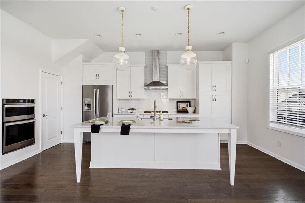 1 bedroom, 2 bathroom, 1,121 sq ft condominium under contract at 6625 Sterling Drive, Atlanta, GA 30328 — photo 6