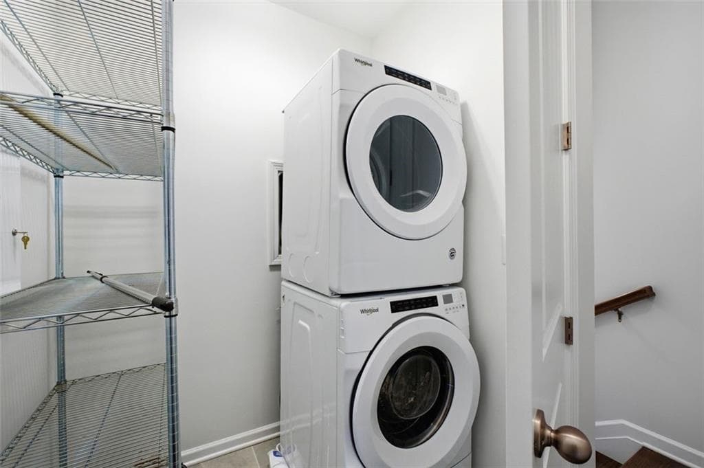 1 bedroom, 2 bathroom, 1,121 sq ft condominium under contract at 6625 Sterling Drive, Atlanta, GA 30328 — photo 10