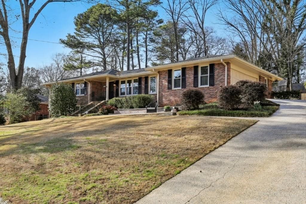 2736 Hunting Hill Lane, Decatur, GA 30033 — most recent listing photo