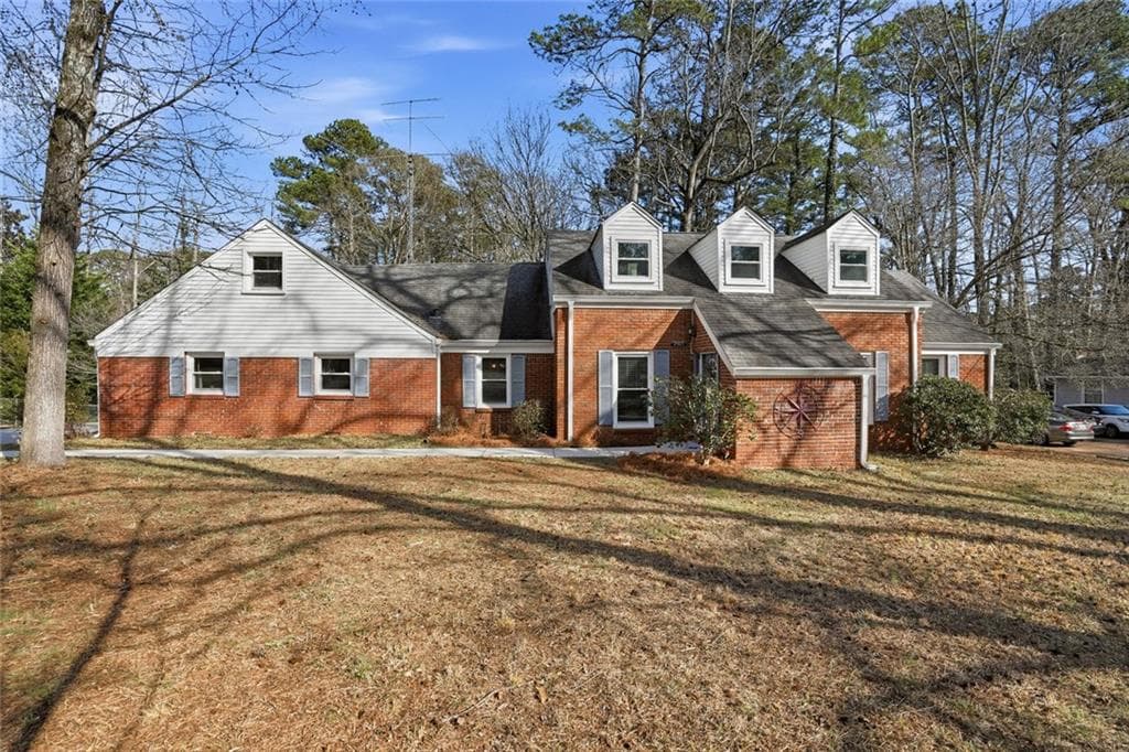5 bedroom, 3 bathroom, 3,284 sq ft single family residence sold at 2915 Umberland Drive, Atlanta, GA 30340